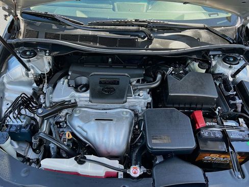 Used 2017 Toyota Camry SE image 26