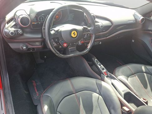 Used 2020 Ferrari F8 Tributo image 8