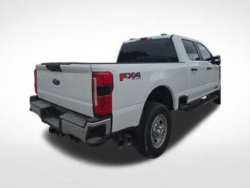 Used 2025 Ford F350 XL w/ 360-Degree Camera Package AWD/4WD image 4
