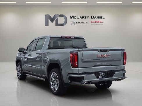 Used 2025 GMC Sierra 1500 Denali w/ Denali Reserve Package image 4