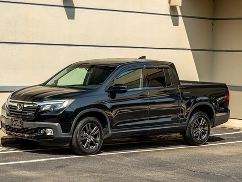 Used 2019 Honda Ridgeline Sport image 4
