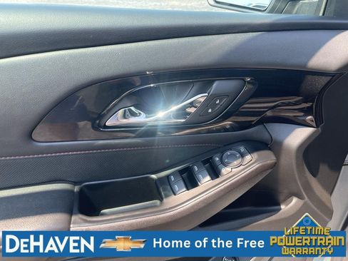 Used 2023 Chevrolet Traverse RS w/ LPO, Floor Liner Package AWD/4WD image 25