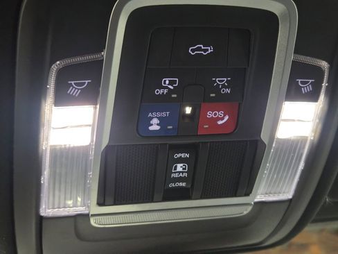 Used 2020 RAM 2500 Laramie image 25