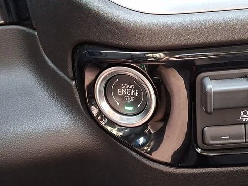 Used 2026 Chevrolet Silverado 1500 LT AWD/4WD image 23