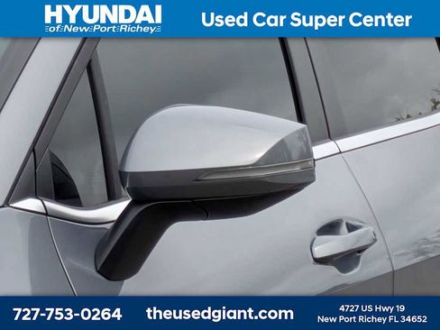 Used 2025 Kia Sportage EX image 11