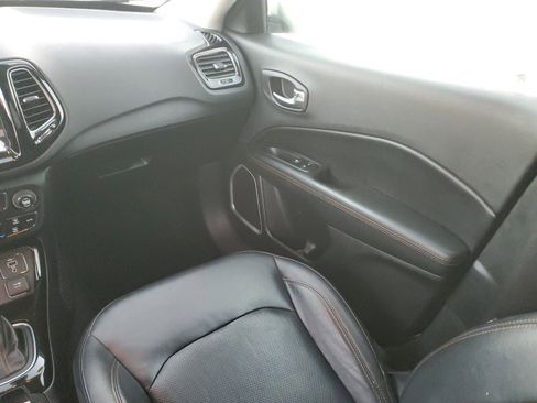 Certified 2019 Jeep Compass Limited image 11