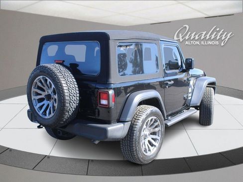 Used 2020 Jeep Wrangler Sport AWD/4WD image 4