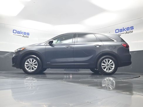 Used 2020 Kia Sorento LX w/ LX I4 Convenience Package AWD/4WD image 40