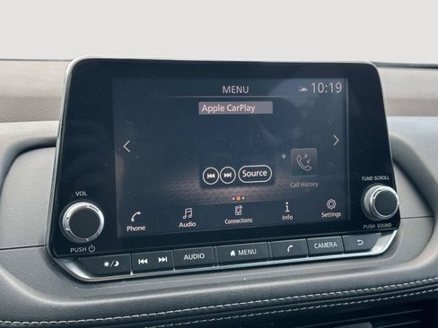 Used 2021 Nissan Rogue SV FWD image 12
