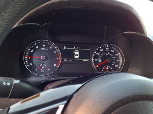 Used 2024 Kia Forte LXS image 12