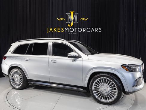 Used 2023 Mercedes-Benz Maybach GLS 600 4MATIC image 20