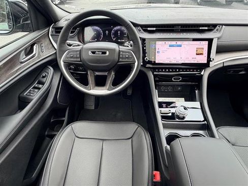 New 2026 Jeep Grand Cherokee L Limited AWD/4WD image 7