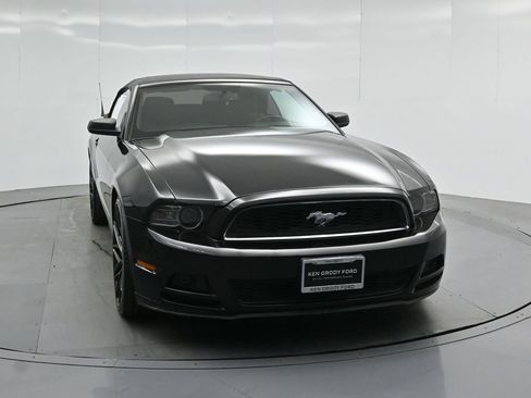 Used 2014 Ford Mustang Convertible w/ Equipment Group 102A image 49
