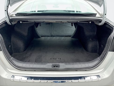 Used 2023 Nissan Altima 2.5 SV w/ SV Premium Package FWD image 24