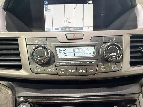 Used 2017 Honda Odyssey Touring image 18