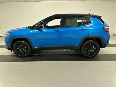 Used 2024 Jeep Compass Latitude w/ Convenience Group image 7