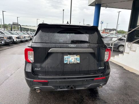Used 2021 Ford Explorer XLT w/ Equipment Group 202A AWD/4WD image 5