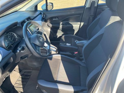 Used 2025 Nissan Versa SV FWD image 22