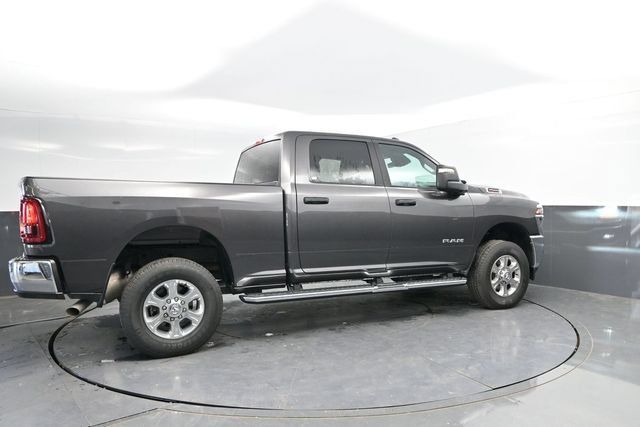 Used 2026 RAM 2500 Big Horn AWD/4WD image 2