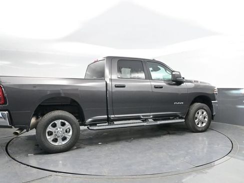 Used 2026 RAM 2500 Big Horn AWD/4WD image 2