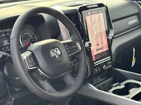New 2026 RAM 1500 Big Horn AWD/4WD image 17