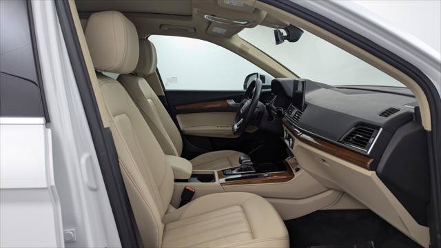 Used 2023 Audi Q5 2.0T Premium Plus w/ Premium Plus Package AWD/4WD image 22
