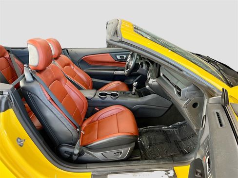 Used 2024 Ford Mustang Premium image 27