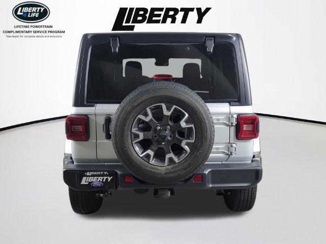 Used 2024 Jeep Wrangler Unlimited Sahara w/ Technology Group AWD/4WD image 4