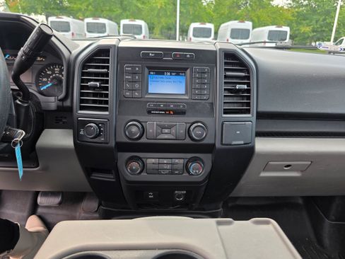 Used 2019 Ford F150 XL w/ Equipment Group 101A Mid AWD/4WD image 10