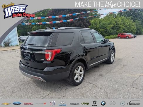Used 2017 Ford Explorer XLT w/ Equipment Group 202A AWD/4WD image 3