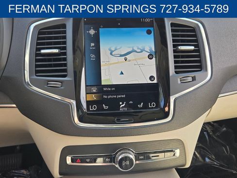 Used 2020 Volvo XC90 T6 Momentum AWD/4WD image 14