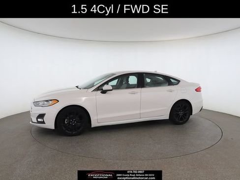 Used 2019 Ford Fusion SE w/ Equipment Group 151A FWD image 5