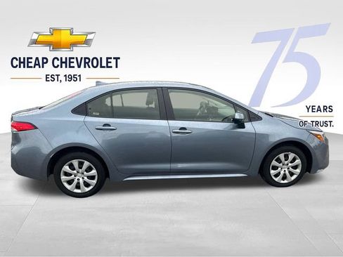 Used 2025 Toyota Corolla LE FWD image 6