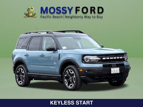 Certified 2023 Ford Bronco Sport Outer Banks w/ Tech Package AWD/4WD image 2