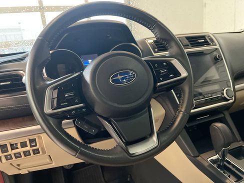 Used 2018 Subaru Outback 3.6R Limited image 14