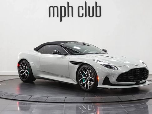 Used 2024 Aston Martin DB12 Convertible RWD image 9