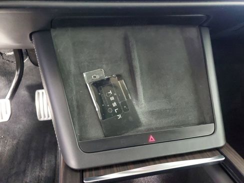 Used 2022 Tesla Model X AWD/4WD image 19