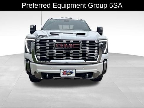 Used 2025 GMC Sierra 2500 Denali AWD/4WD image 2