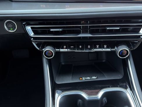 New 2026 Chevrolet Traverse LT FWD image 15