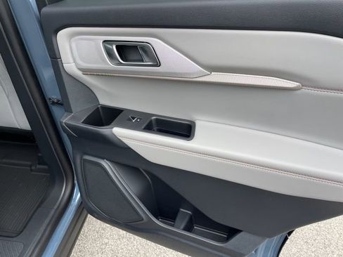 New 2026 Ford Explorer Active image 52