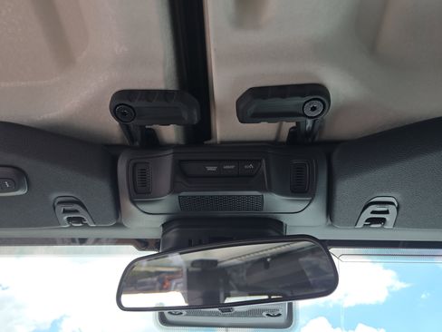 New 2025 Jeep Wrangler Sport S image 21