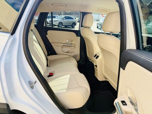 Used 2021 Mercedes-Benz GLA 250 image 16