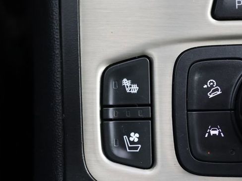 Used 2019 GMC Terrain Denali w/ Advanced Safety Package image 16