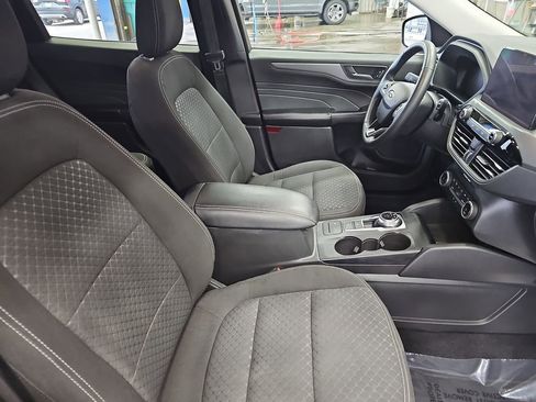 Used 2023 Ford Escape Active image 10