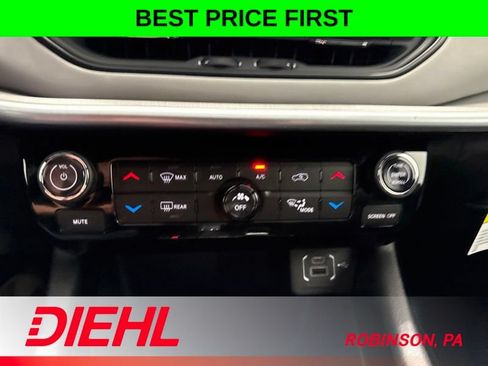New 2026 Jeep Compass Limited w/ Sun, Sound & Navigation Group AWD/4WD image 30