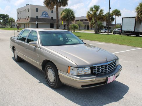 Used 1999 Cadillac De Ville D'Elegance FWD image 36