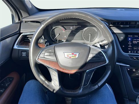 Used 2023 Cadillac XT5 Sportv image 19