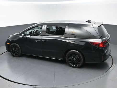 Used 2025 Honda Odyssey Sport-L image 42