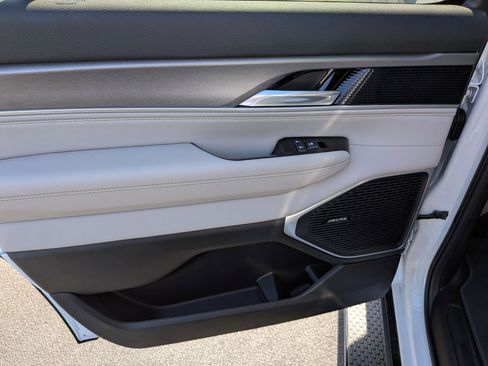 New 2026 Jeep Grand Wagoneer 4WD image 22
