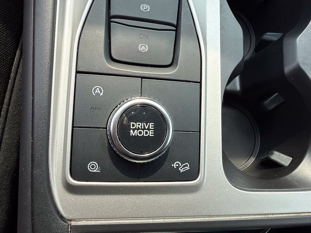 Used 2024 Ford Explorer XLT AWD/4WD image 32